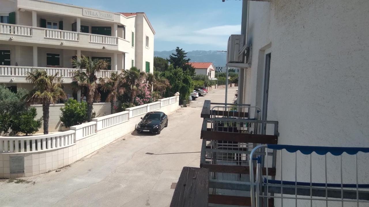 Apartmani "Lorenzo" 诺瓦利娅 外观 照片