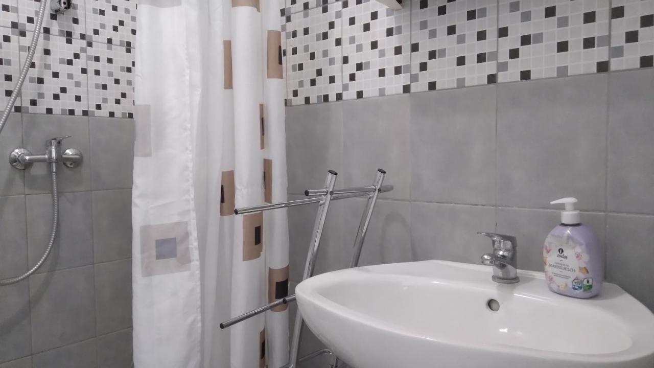 Apartmani "Lorenzo" 诺瓦利娅 外观 照片