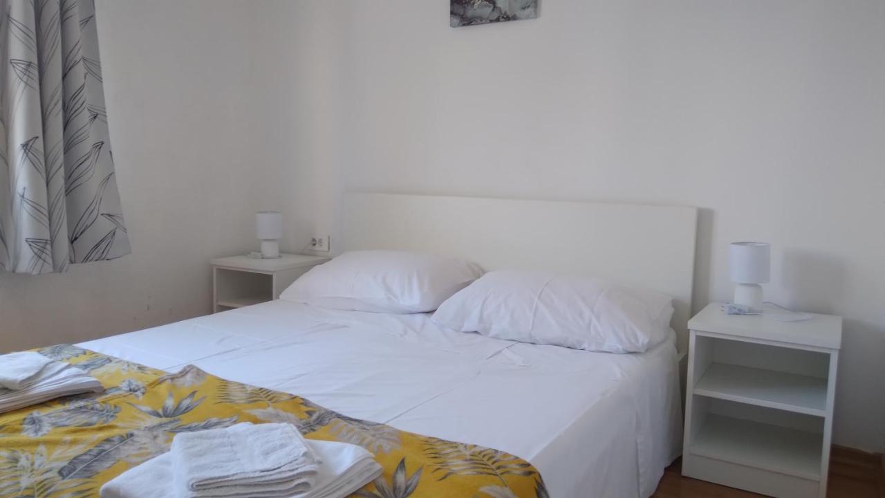 Apartmani "Lorenzo" 诺瓦利娅 外观 照片